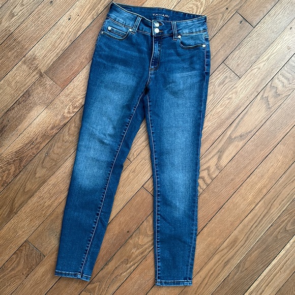 Tahari high rise skinny jeans - Picture 4 of 7
